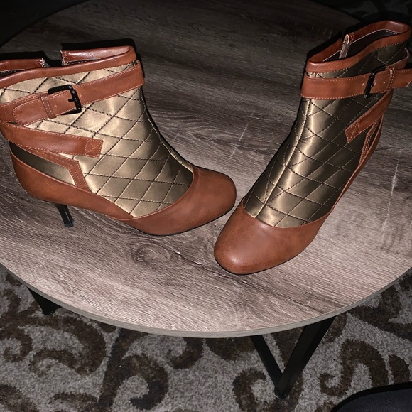 Ladies Ankle Boots - Picture 2 of 6